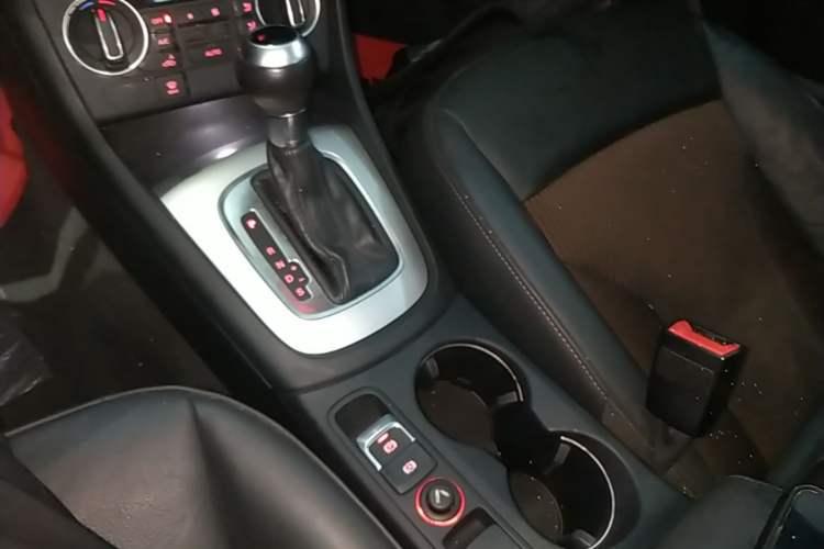 Used Audi Q3 2017 30 TFSI Fashion Model Gear Lever