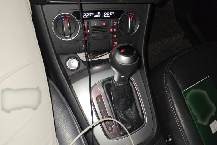 Used Audi Q3 2017 30 TFSI Fashion Model Gear Lever