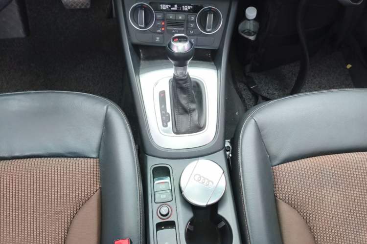 Used Audi Q3 2017 30 TFSI Fashion Model Gear Lever