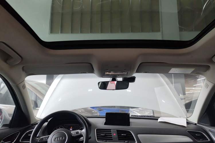 Used Audi Q3 2017 35 TFSI Fashion Model Headliner