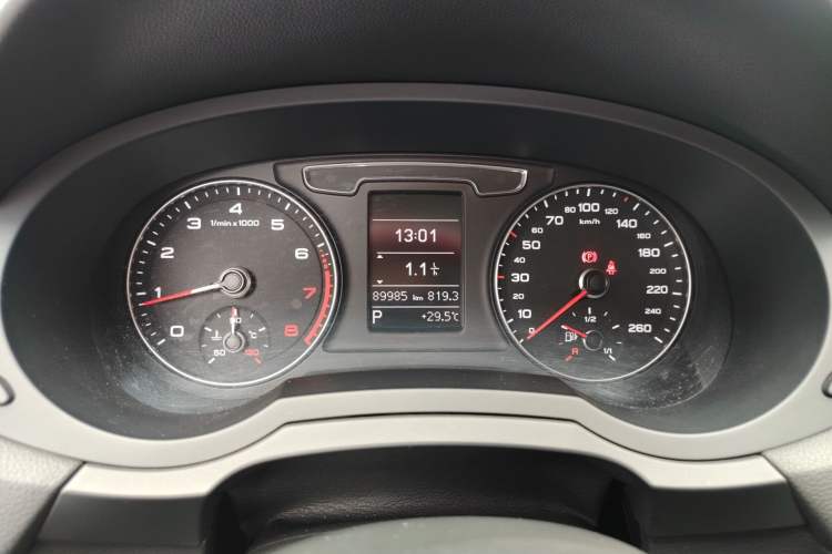 Used Audi Q3 2017 35 TFSI Fashion Model Instrument Cluster