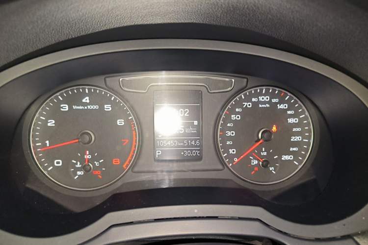 Used Audi Q3 2017 30 TFSI Fashion Model Instrument Cluster