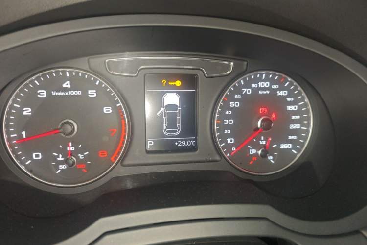 Used Audi Q3 2017 30 TFSI Fashion Model Instrument Cluster