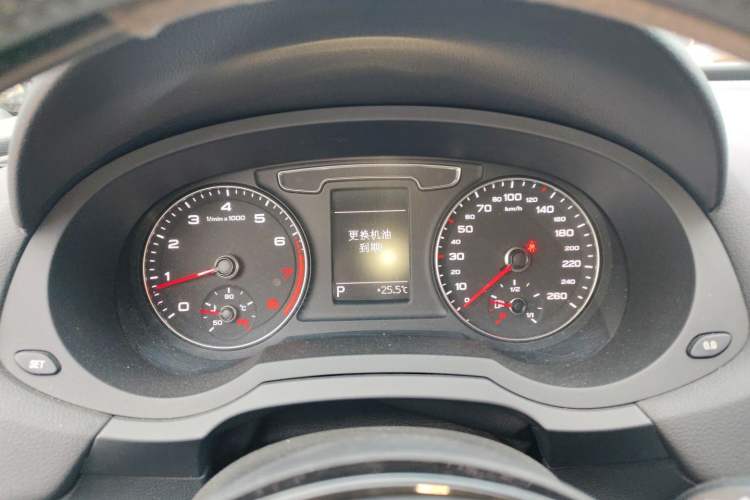 Used Audi Q3 2017 30 TFSI Fashion Model Instrument Cluster