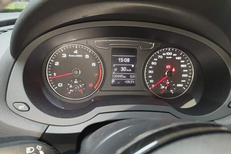 Used Audi Q3 2017 30 TFSI Fashion Model Instrument Cluster