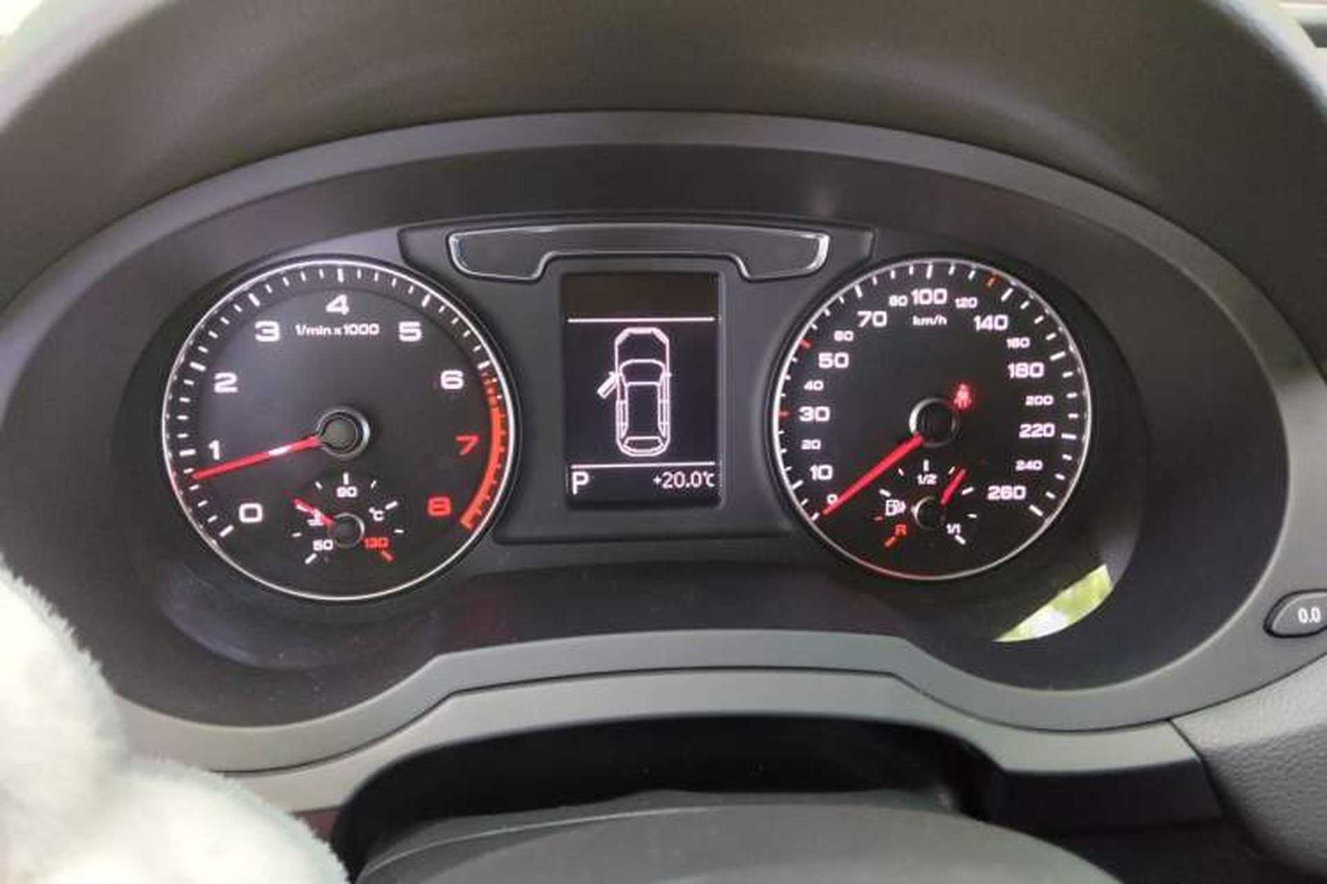 Used Audi Q3 2017 35 TFSI Fashion Model Instrument Cluster