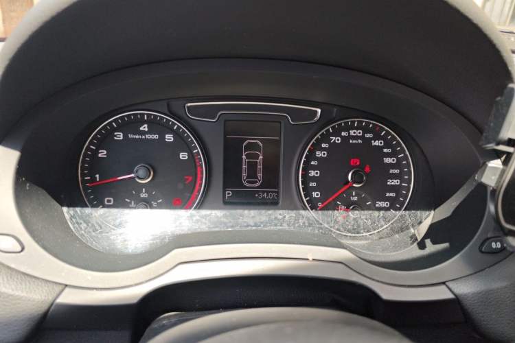 Used Audi Q3 2017 30 TFSI Fashion Model Instrument Cluster