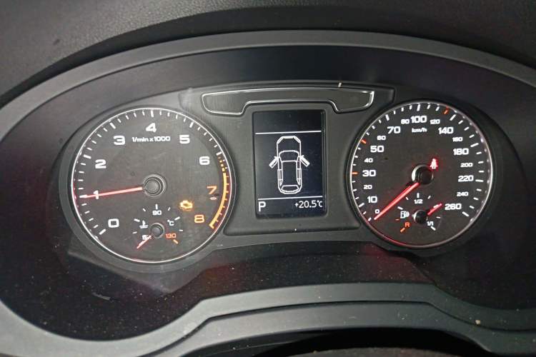 Used Audi Q3 2017 35 TFSI Fashion Model Instrument Cluster