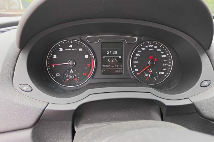 Used Audi Q3 2017 35 TFSI Fashion Model Instrument Cluster