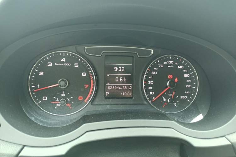 Used Audi Q3 2017 30 TFSI Fashion Model Instrument Cluster