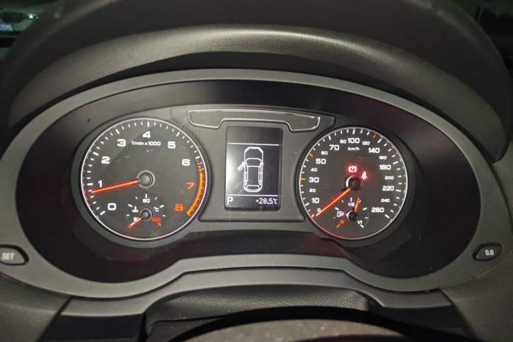 Used Audi Q3 2017 35 TFSI Fashion Model Instrument Cluster