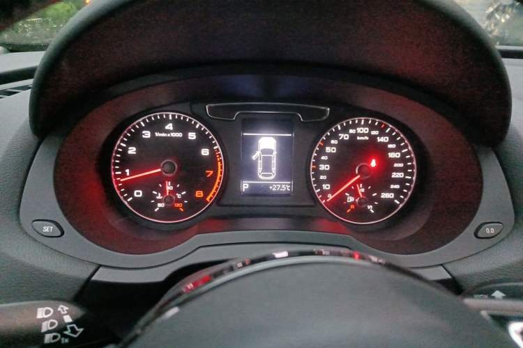 Used Audi Q3 2017 35 TFSI Fashion Model Instrument Cluster