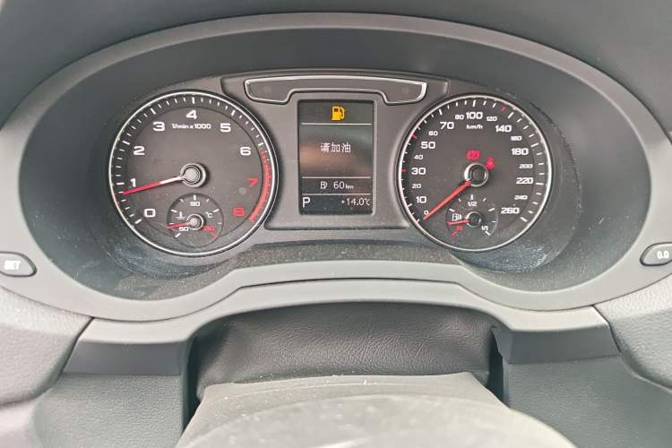 Used Audi Q3 2017 35 TFSI Fashion Model Instrument Cluster