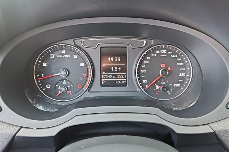 Used Audi Q3 2017 35 TFSI Fashion Model Instrument Cluster