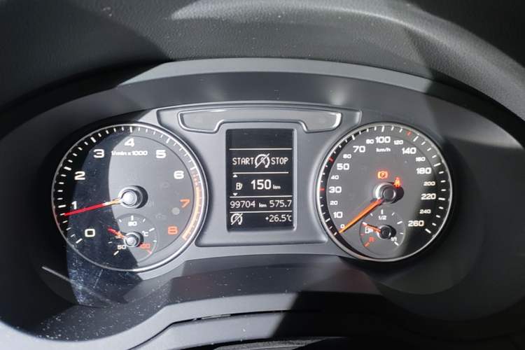 Used Audi Q3 2017 35 TFSI quattro all-wheel drive fashion model Instrument Cluster