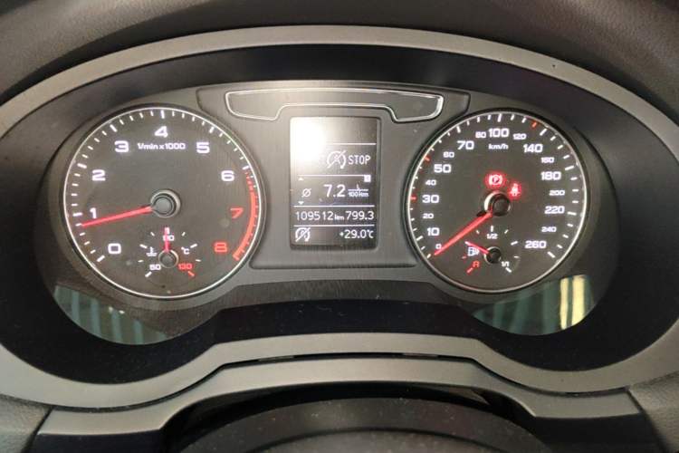 Used Audi Q3 2017 30 TFSI Fashion Model Instrument Cluster