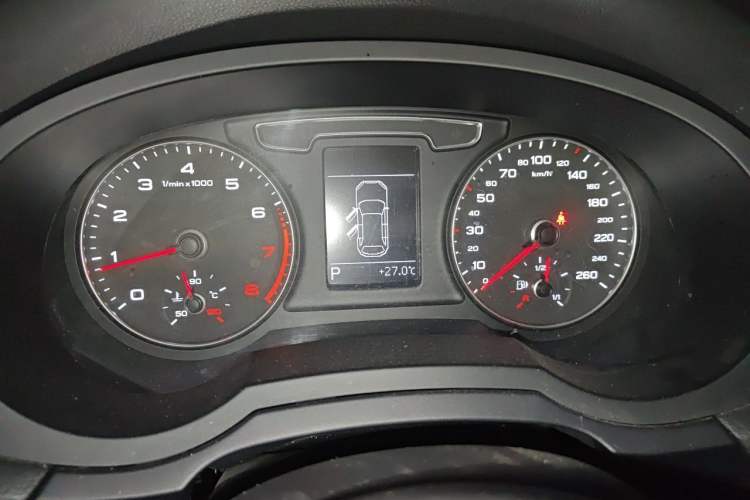 Used Audi Q3 2017 35 TFSI Fashion Model Instrument Cluster