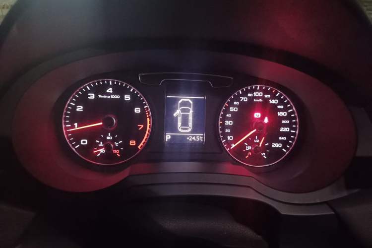 Used Audi Q3 2017 30 TFSI Fashion Model Instrument Cluster