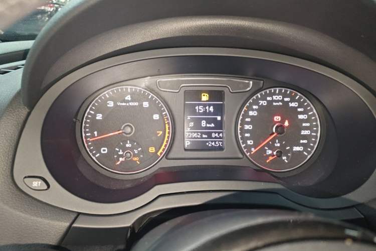Used Audi Q3 2017 35 TFSI Style Edition Instrument Cluster
