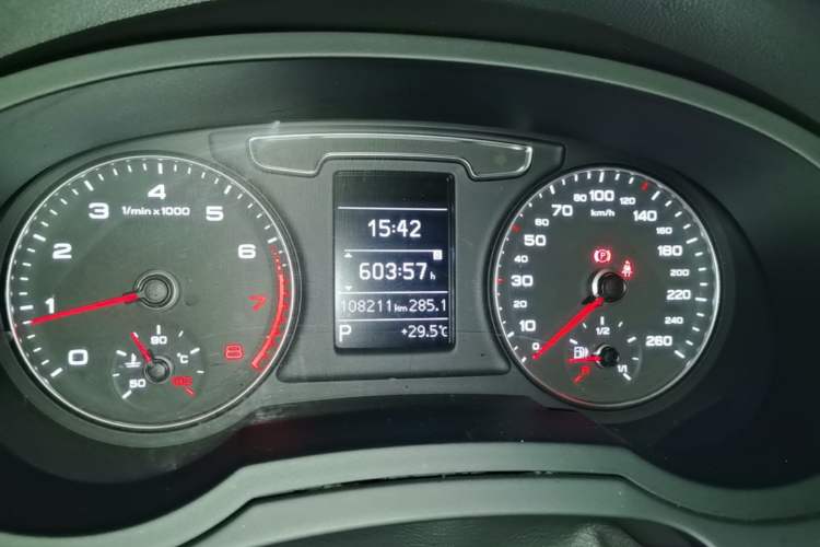 Used Audi Q3 2017 30 TFSI Fashion Model Instrument Cluster