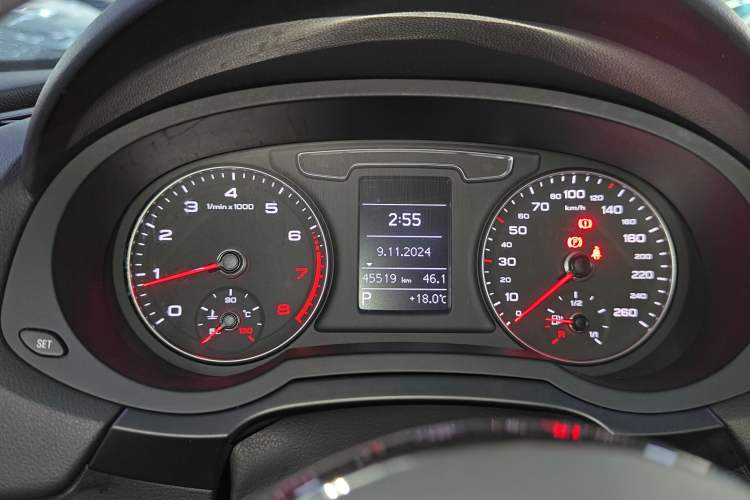 Used Audi Q3 2017 30 TFSI Fashion Model Instrument Cluster