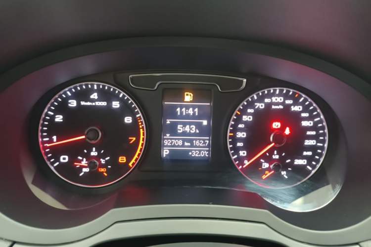 Used Audi Q3 2017 35 TFSI Fashion Model Instrument Cluster