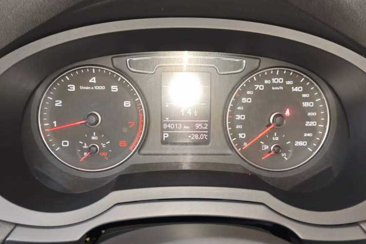 Used Audi Q3 2017 30 TFSI Fashion Model Instrument Cluster