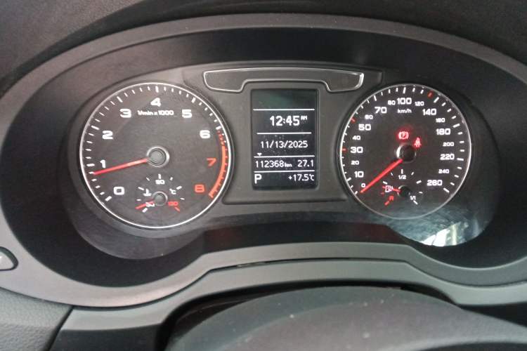 Used Audi Q3 2017 35 TFSI Style Edition Instrument Cluster