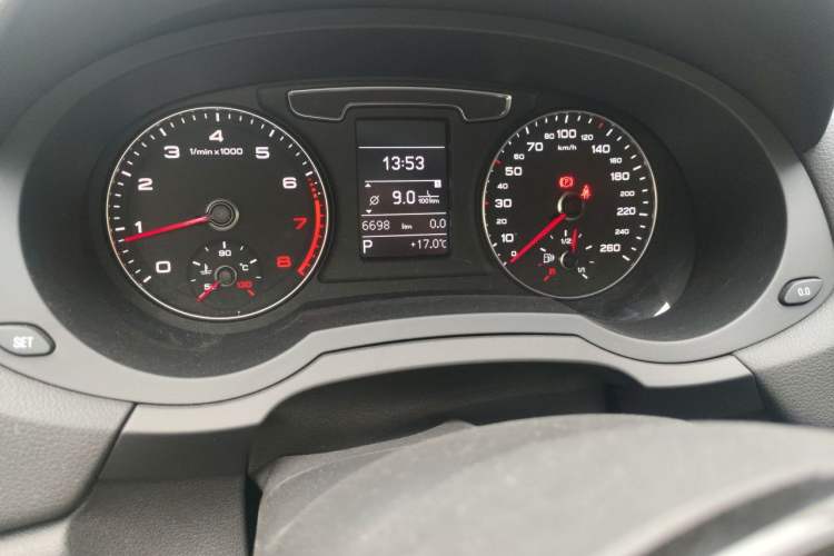 Used Audi Q3 2017 35 TFSI Style Edition Instrument Cluster