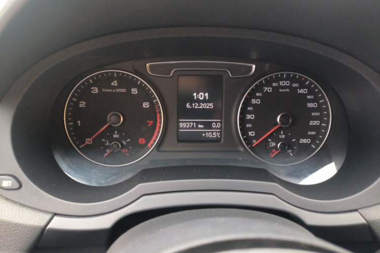 Used Audi Q3 2017 35 TFSI Fashion Model Instrument Cluster