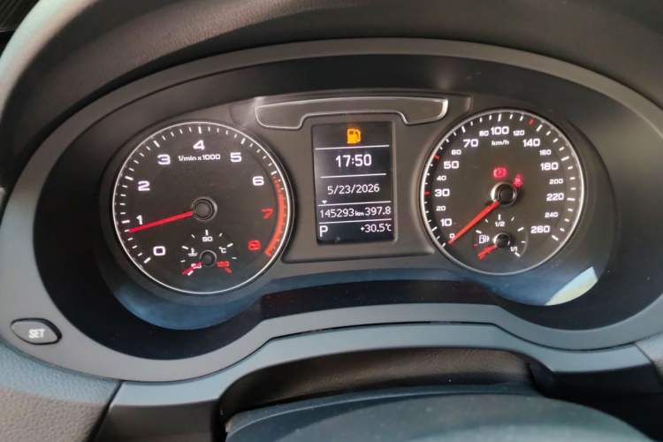 Used Audi Q3 2017 30 TFSI Fashion Model Instrument Cluster