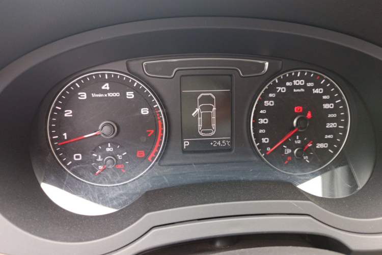 Used Audi Q3 2017 30 TFSI Fashion Model Instrument Cluster