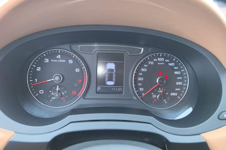 Used Audi Q3 2017 35 TFSI Fashion Model Instrument Cluster