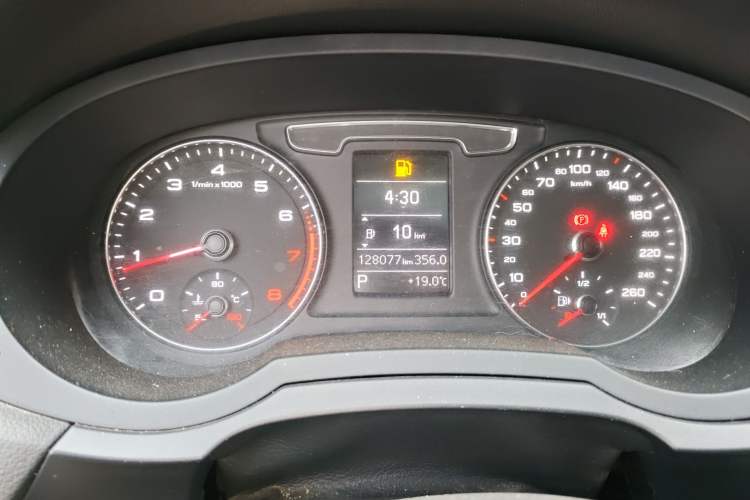 Used Audi Q3 2017 30 TFSI Fashion Model Instrument Cluster