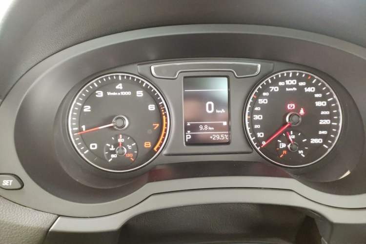 Used Audi Q3 2017 30 TFSI Fashion Model Instrument Cluster