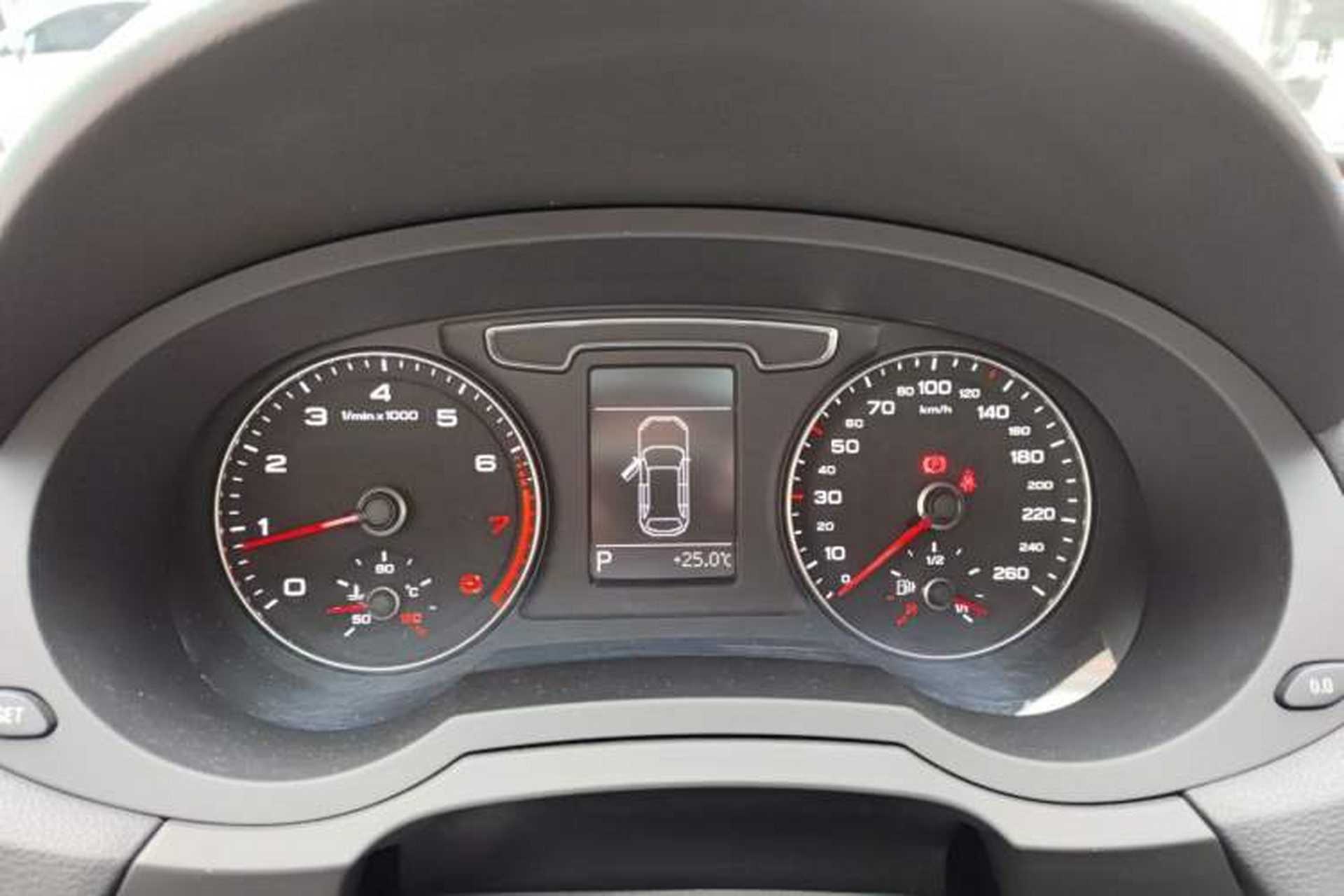 Used Audi Q3 2017 35 TFSI Style Edition Instrument Cluster