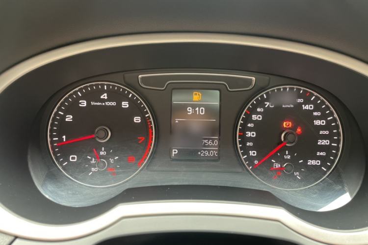 Used Audi Q3 2017 35 TFSI Fashion Model Instrument Cluster