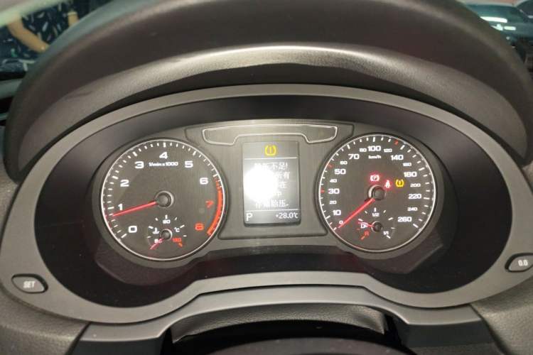 Used Audi Q3 2017 30 TFSI Fashion Model Instrument Cluster