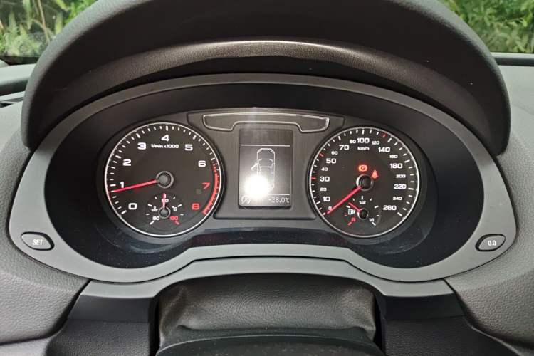 Used Audi Q3 2017 30 TFSI Fashion Model Instrument Cluster