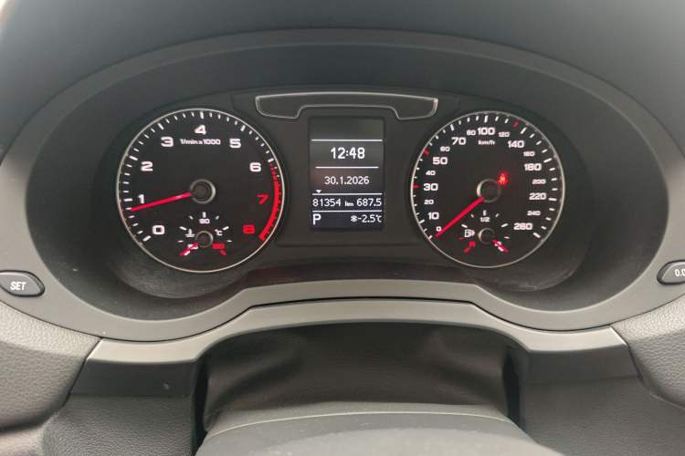 Used Audi Q3 2017 35 TFSI Fashion Model Instrument Cluster
