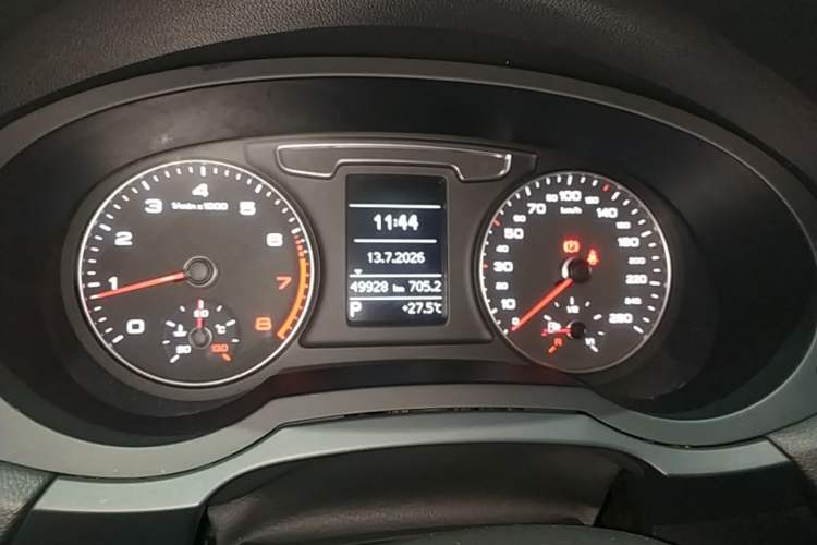 Used Audi Q3 2017 30 TFSI Fashion Model Instrument Cluster