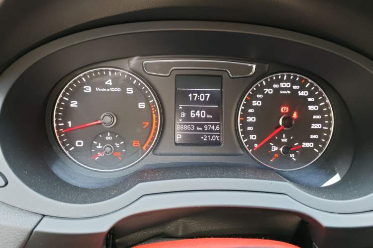 Used Audi Q3 2017 30 TFSI Fashion Model Instrument Cluster
