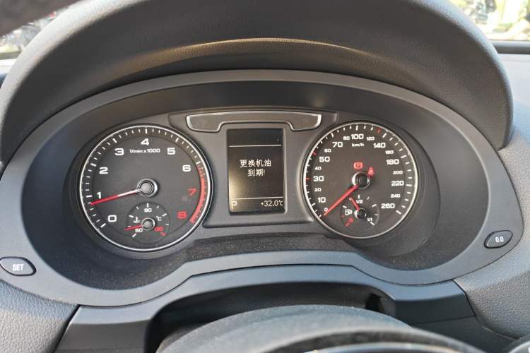 Used Audi Q3 2017 30 TFSI Fashion Model Instrument Cluster
