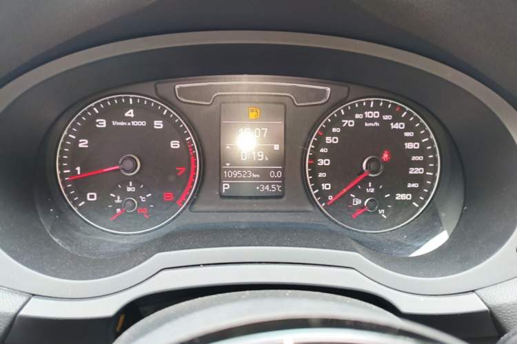 Used Audi Q3 2017 30 TFSI Fashion Model Instrument Cluster