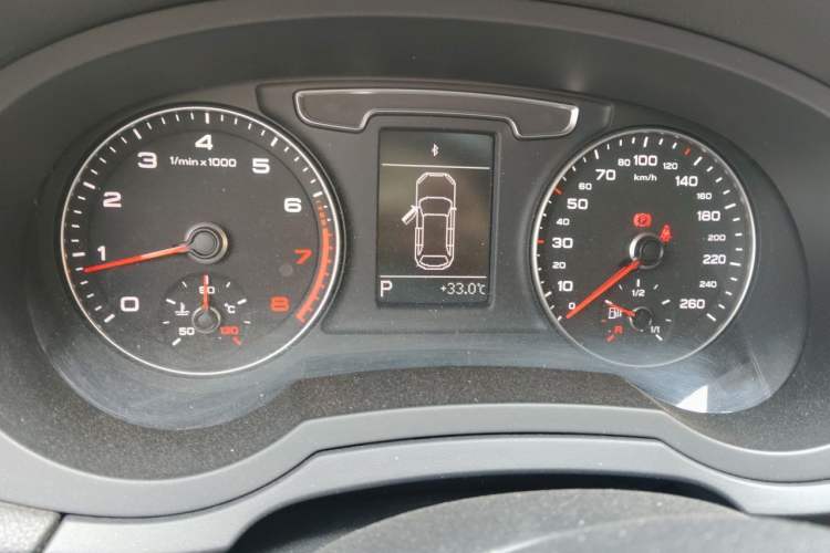 Used Audi Q3 2017 40 TFSI quattro all-wheel-drive sport model Instrument Cluster