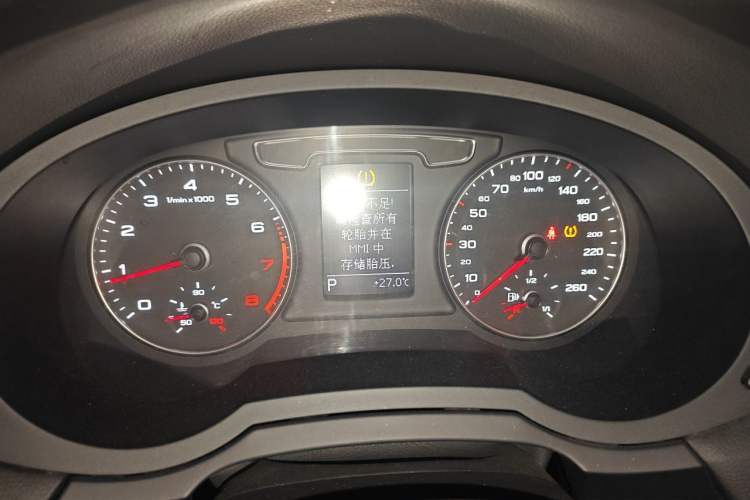 Used Audi Q3 2017 35 TFSI Fashion Model Instrument Cluster