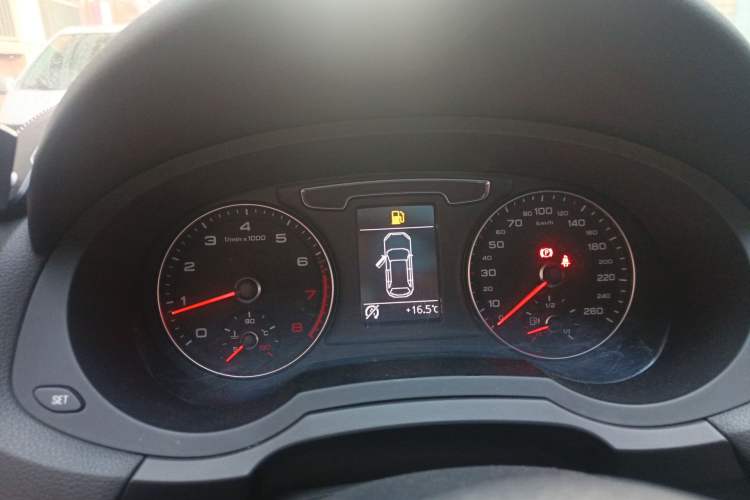 Used Audi Q3 2017 30 TFSI Fashion Model Instrument Cluster