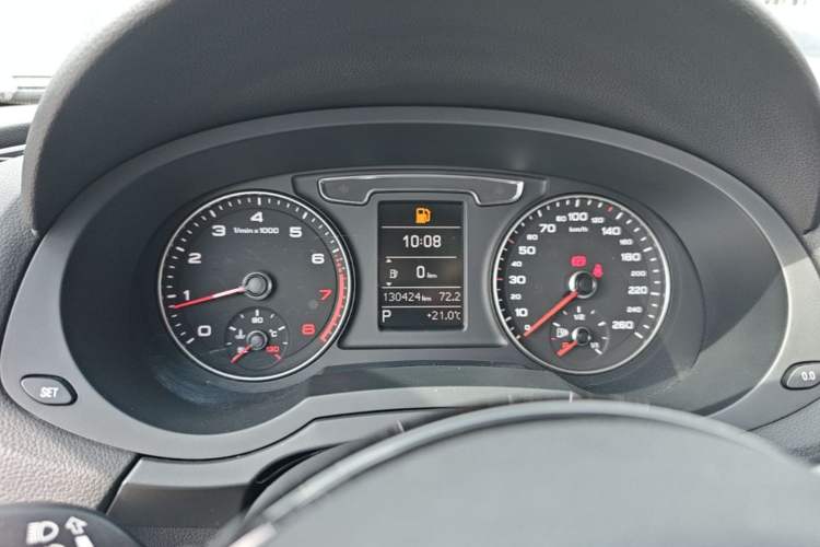 Used Audi Q3 2017 40 TFSI quattro all-wheel-drive sport model Instrument Cluster