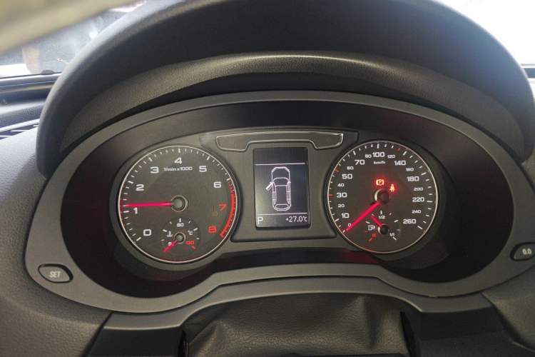 Used Audi Q3 2017 30 TFSI Fashion Model Instrument Cluster