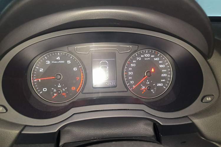 Used Audi Q3 2017 35 TFSI Fashion Model Instrument Cluster